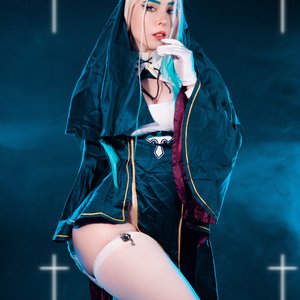 Голая Mollyredwolf