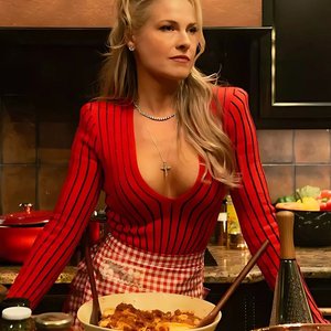 Голая Эли Лартер