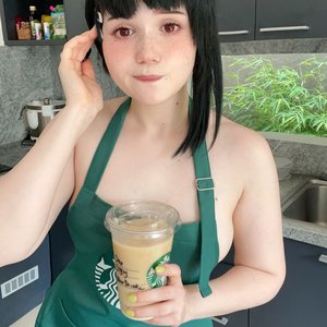 Голая Neyrodesu