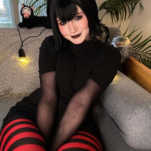 Голая Neyrodesu