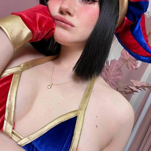 Голая Neyrodesu