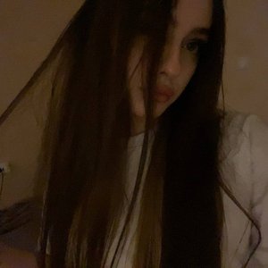 Голая Киса Мионова