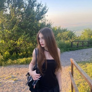 Голая Киса Мионова