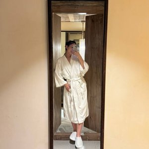 Голая Мереке Алайдарова