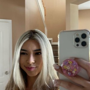 Голая Aishah Sofey