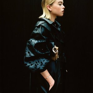 Голая Milly Alcock