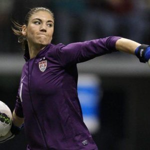 Голая Hope Solo