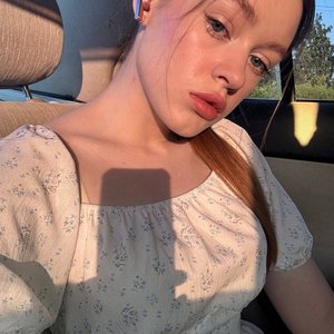 Голая Karachenskaya