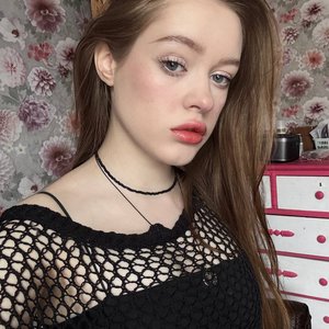 Голая Karachenskaya