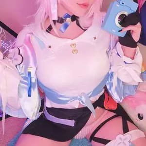 Голая Pinkchyu