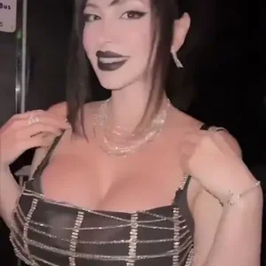 Голая Pinkchyu