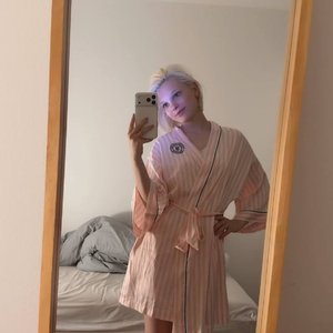 Голая Esenia Barbie