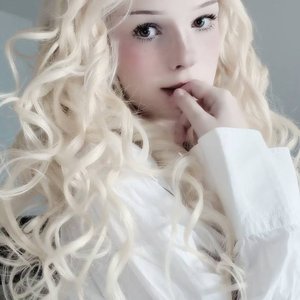Голая Esenia Barbie