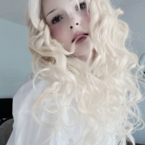 Голая Esenia Barbie