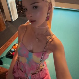 Голая Esenia Barbie