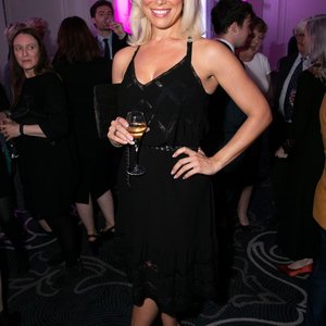 Голая Hannah Waddingham