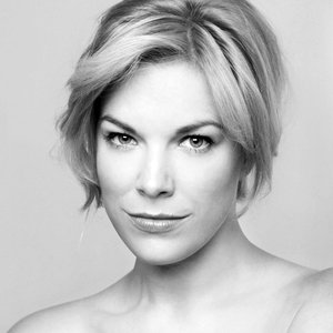 Голая Hannah Waddingham