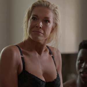 Голая Hannah Waddingham