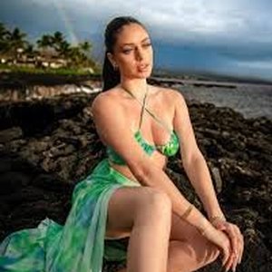 Голая Camilla Araujo