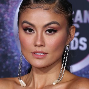 Голая Agnez Mo