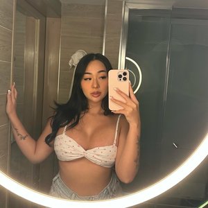 Голая Kimmy