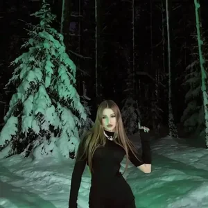 Голая Аня Мур