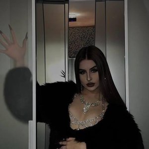 Голая Аня Мур