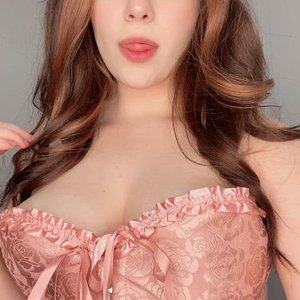 Голая Milly Mally