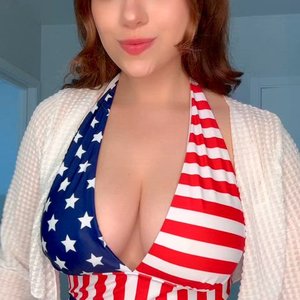 Голая Milly Mally