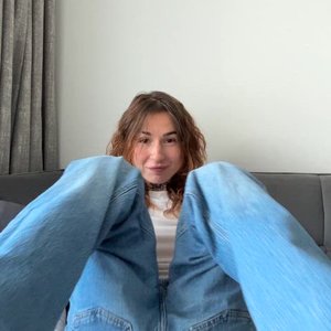 Голая Curly Polly