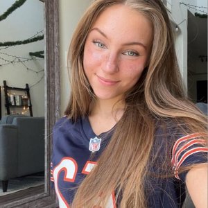Голая Anya Lacey
