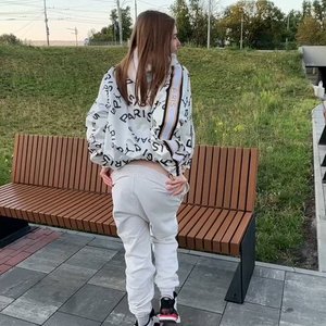 Голая Maya Solar