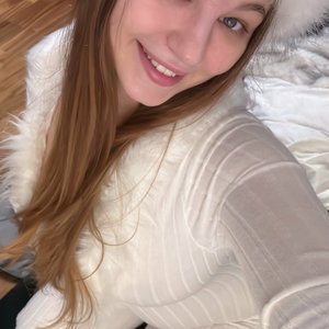 Голая Sofia Rivers