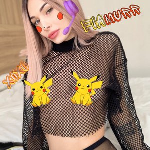Голая Fiamurr