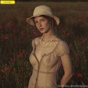 Голая Алёна Бархаленко