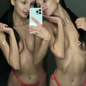 Голая Аделина И Алина Фатхеевы
