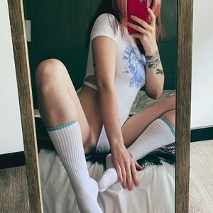 Голая Ники Данделион