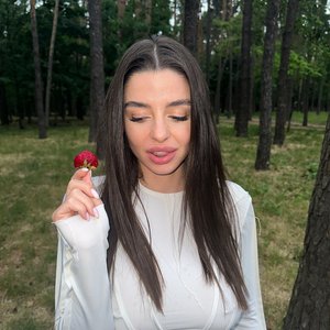Голая София Проць
