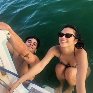 Голая Камила Мендес