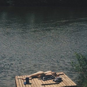 Голая Изабель Эйдлен