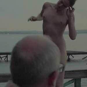 Голая Изабель Эйдлен