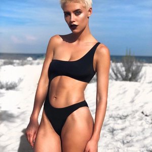 Голая Снежана Самохина